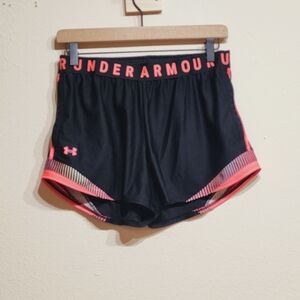 Under Armour Women's Black and Pink Shorts Size Medium